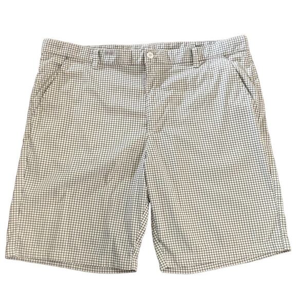 Izod Other - IZOD Golf Men's Black/White Plaid 10" Inseam Casual Golf Shorts | Size 42